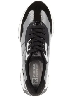 Sneakers in Schwarz/ Silber