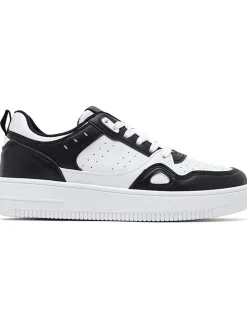 Sneakers in Schwarz/ Weiß