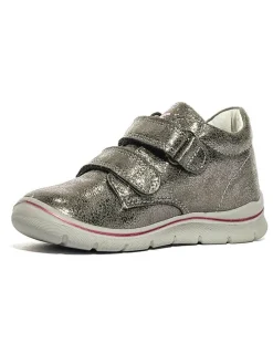 Sneakers in Silber