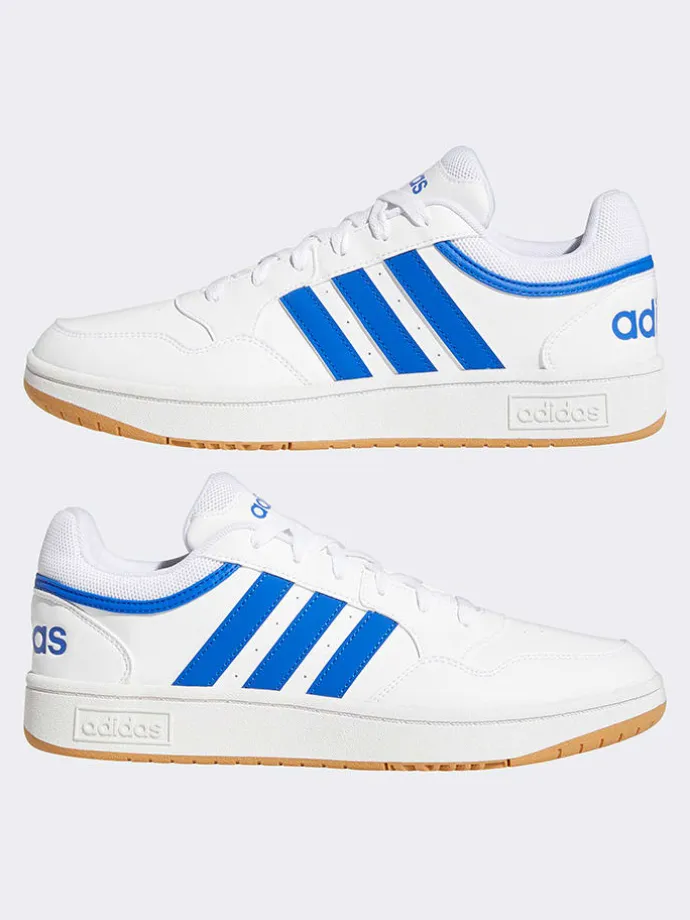 Sneakers in Weiß/ Blau