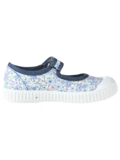 Spangenballerinas in Blau