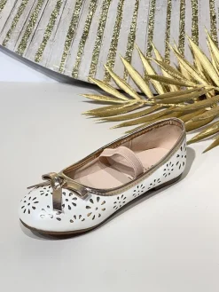 Spangenballerinas in Gelb