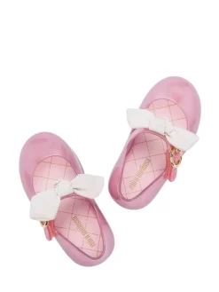 Spangenballerinas in Rosa