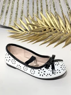 Spangenballerinas in Schwarz