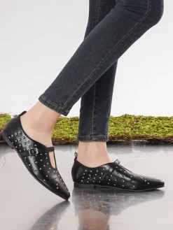 Spangenballerinas in Schwarz