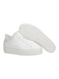 Sportliche Schnürschuhe in Weiß