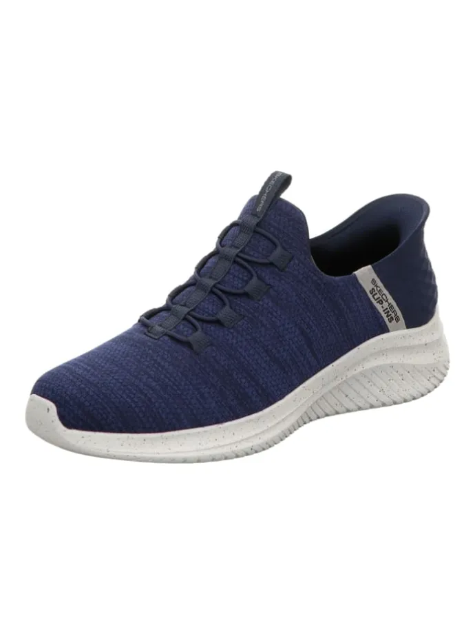 Sportliche Schnürschuhe in Blau