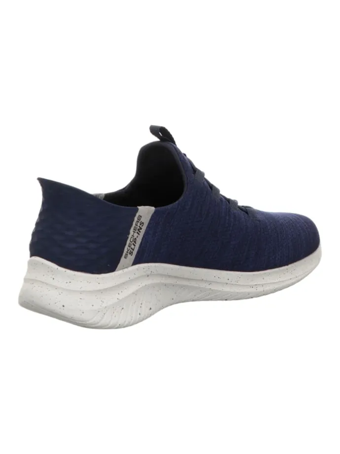 Sportliche Schnürschuhe in Blau