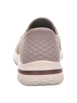 Sportliche Slipper in Beige