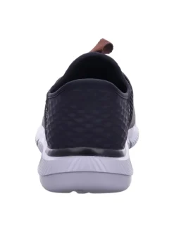 Sportliche Slipper in Schwarz