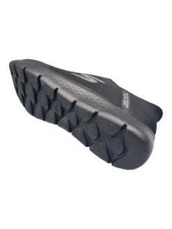 Sportliche Slipper in Schwarz