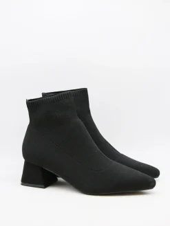 Stiefeletten in Schwarz