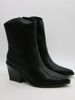 Stiefeletten in Schwarz