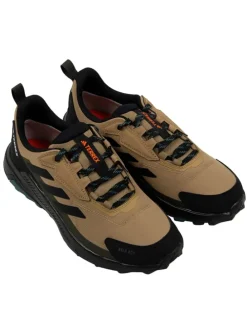 Wanderschuh in Braun