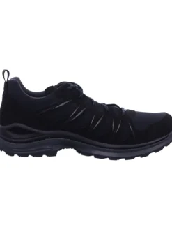 Wanderschuh in schwarz