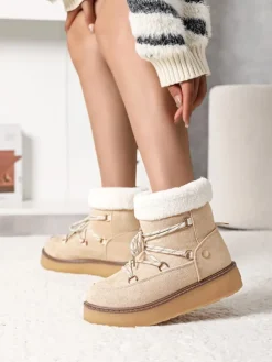 Winterboots in Beige