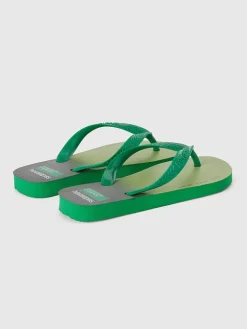 Zehentrenner in Grün