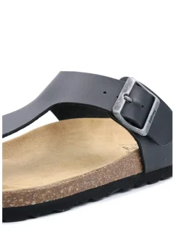 Zehentrenner in Schwarz